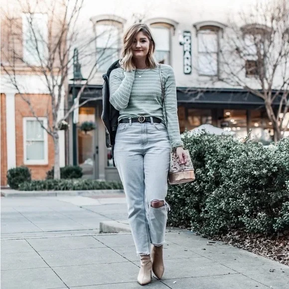 American Eagle Outfitters Jeans American Eagle Mom Jeans